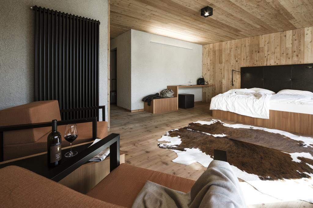 Hotel Weisses Kreuz Burgeis Zewnętrze zdjęcie