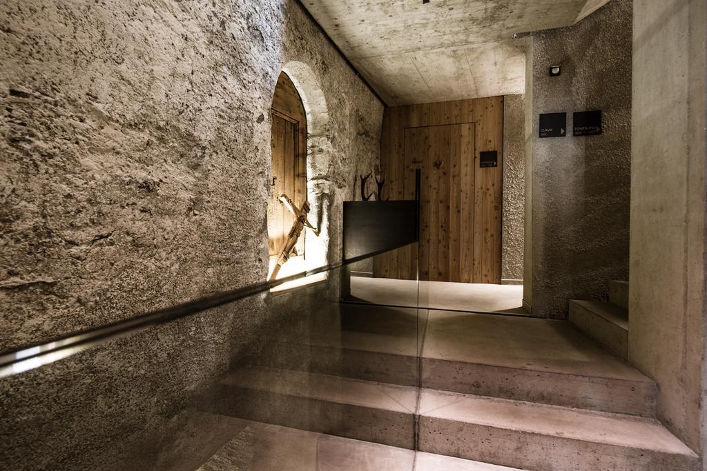 Hotel Weisses Kreuz Burgeis Zewnętrze zdjęcie